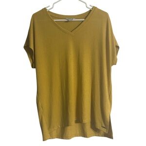 Orvis Mustard Short Sleeve V-Neck Top MSRP $39